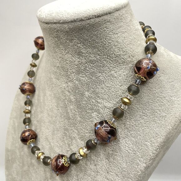 Artisan Handcrafted Vintage Venetian Murano Wedding Cake Glass Beaded Necklace - Picture 4 of 9